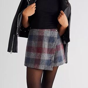 NEW FREE PEOPLE PLAID EMMY MENSWEAR SKORT SHORTS SKIRT IN PREP COMBO SZ 4